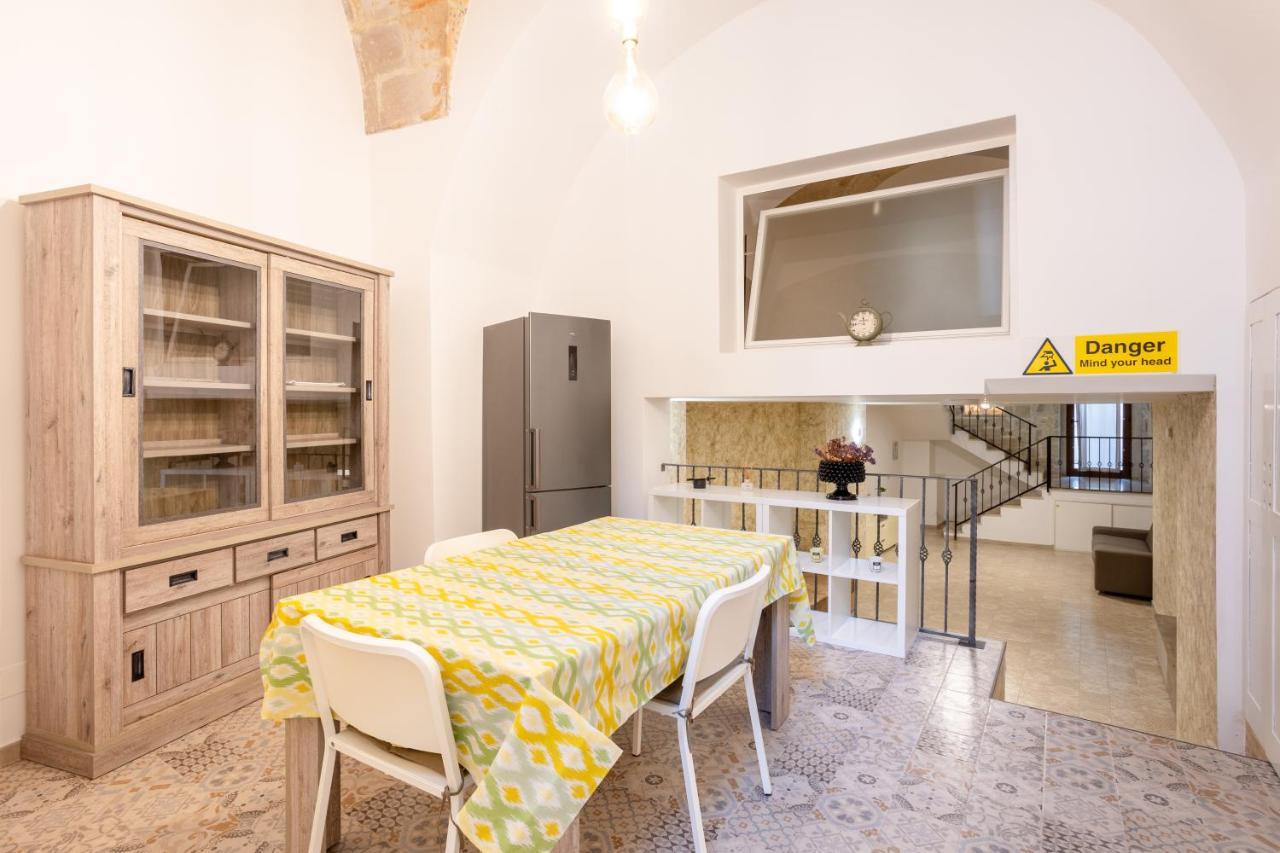 Convivo Apartment Palazzo Galateo - Private Rooftop Terrace Lecce Dış mekan fotoğraf